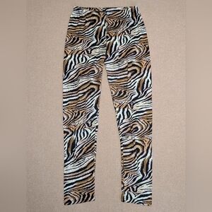 Tiger Stripes Patterned Animal Print Cropped Leggings